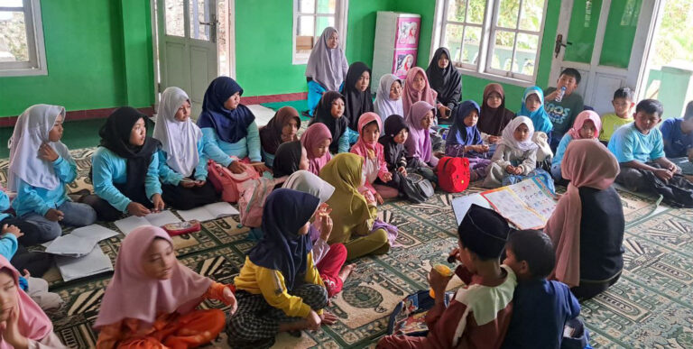 Teaching English with Heart: Le.nglish x DandangGula Sumedang
